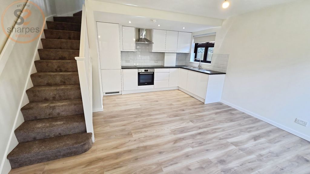 Property photo 2 of 11 B485E2B5-345621E5-83c2-4546-8c84-Ff0Fc1d55Aa3