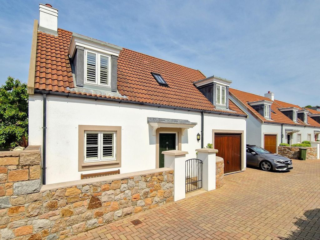 Property photo 1 of 29 Photo 2