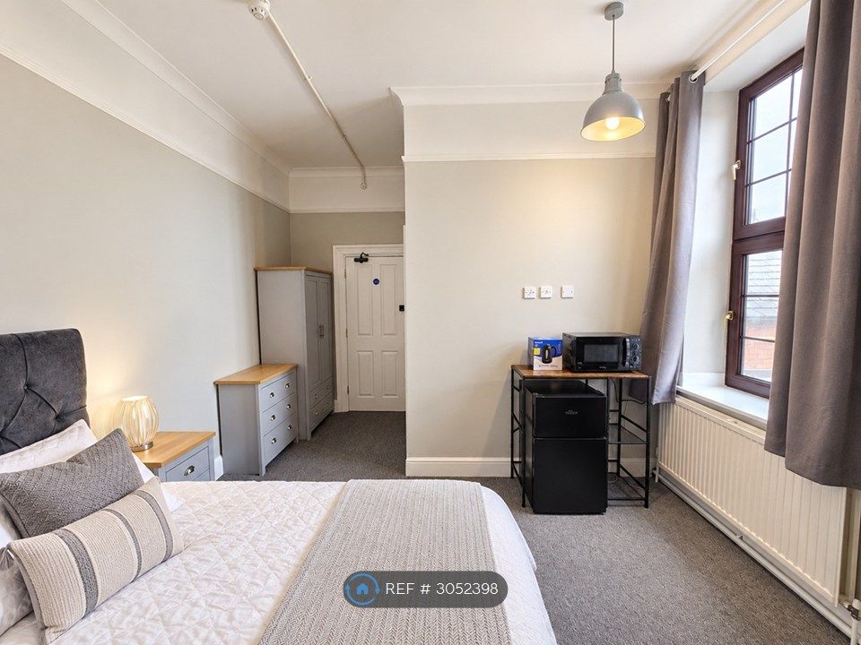 Property photo 2 of 5