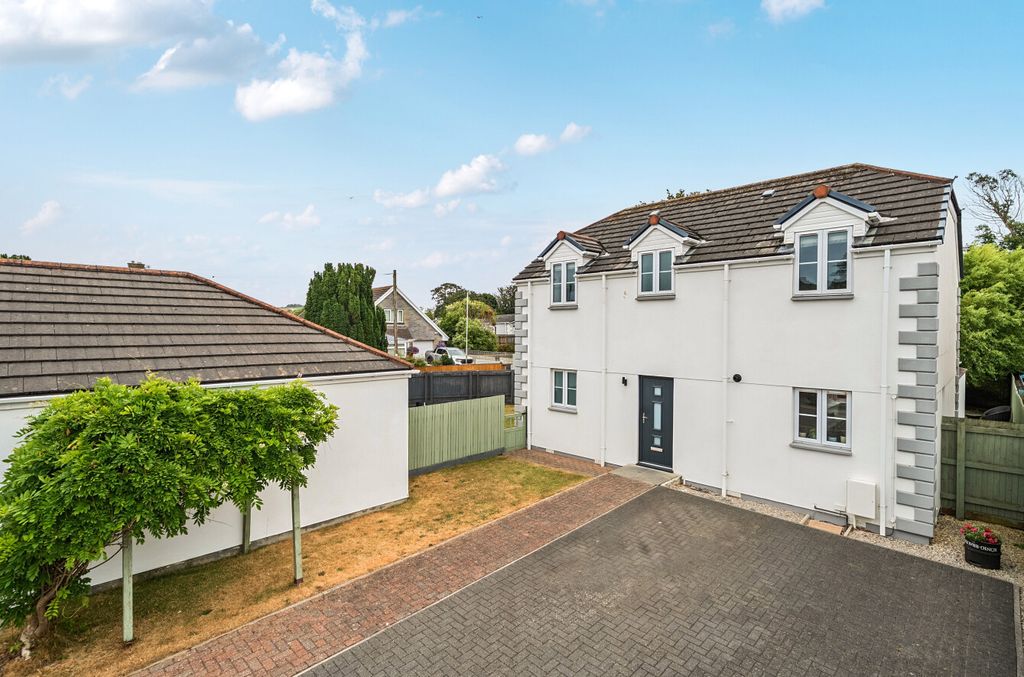 Property photo 1 of 24 1 - 1495762-1-6A6095F...