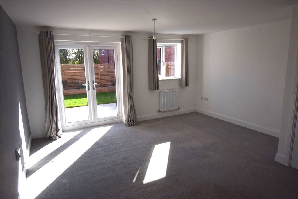 Property photo 3 of 12 Picture No. 19