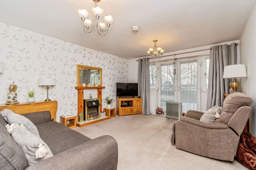 Property photo 2 of 12