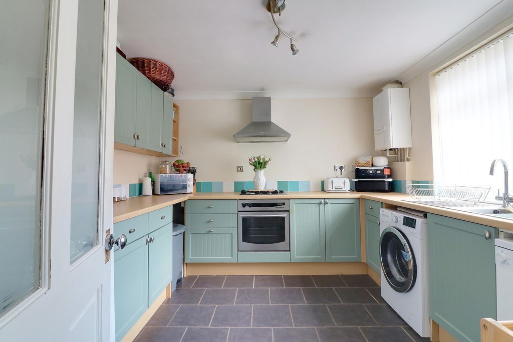 Property photo 2 of 15 Kitchen