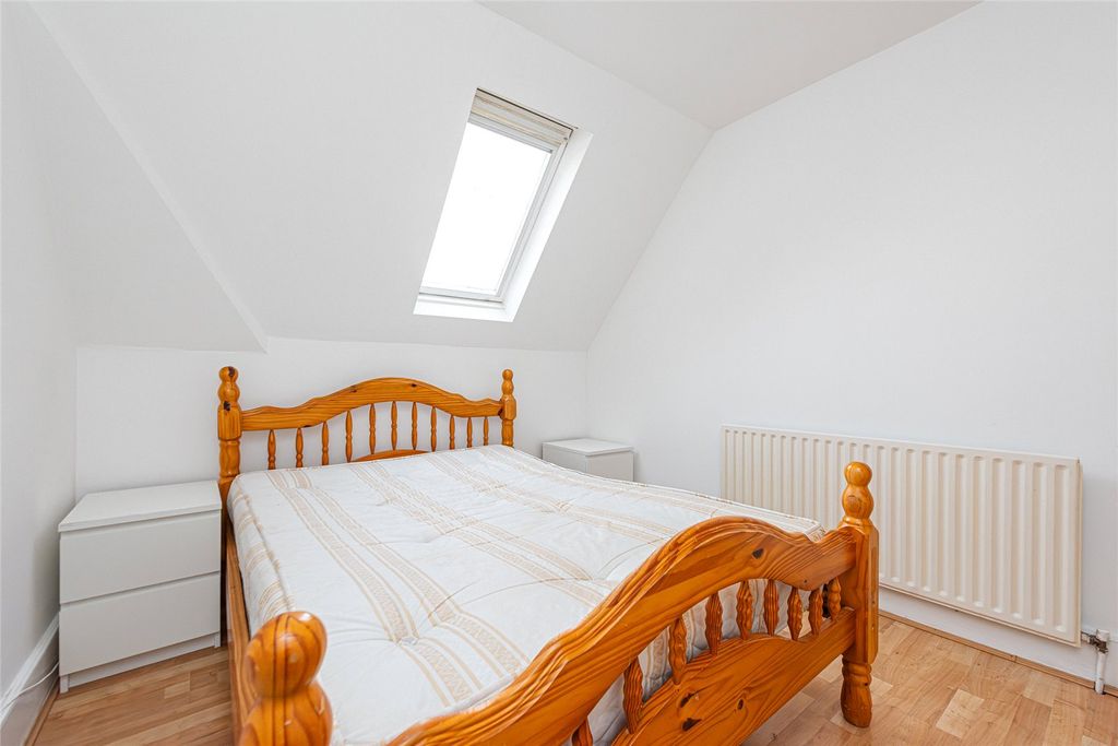 Property photo 3 of 9 Picture No. 38