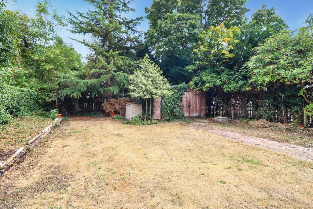 Property photo 3 of 28