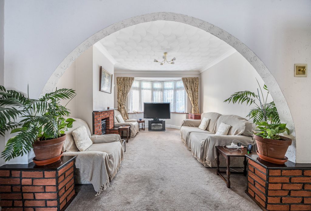 Property photo 2 of 21 Picture 2