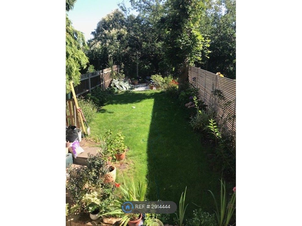 Property photo 3 of 6 Private Garden