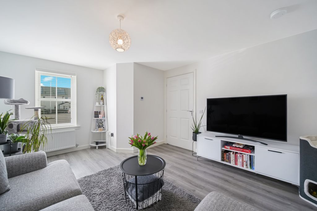 Property photo 2 of 13 Property Image 2