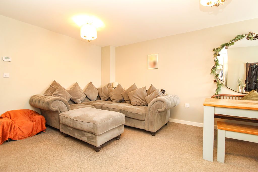 Property photo 2 of 16 Living Room/Dining