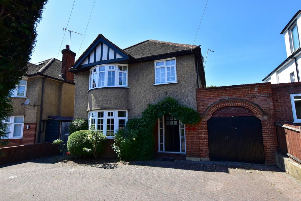 Property photo 1 of 34