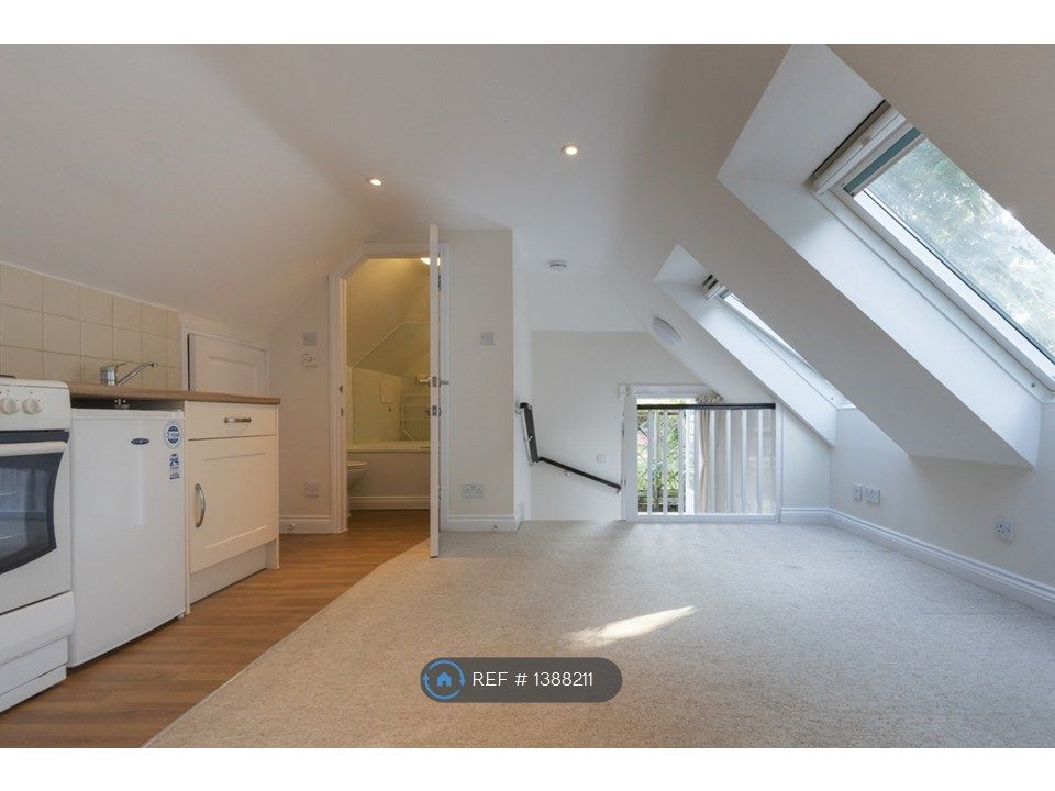 Property photo 3 of 8