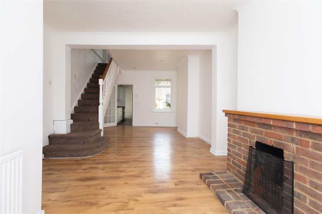 Property photo 2 of 18 Living/Dining Room