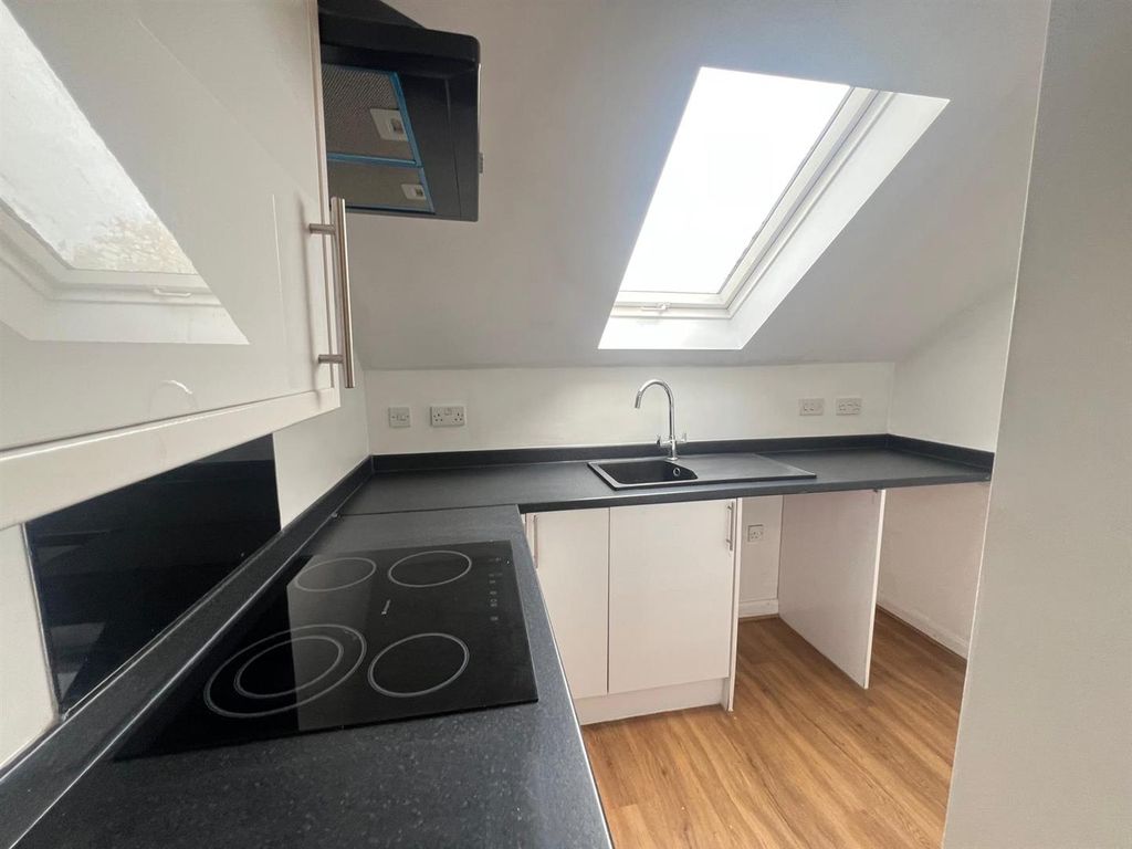 Property photo 1 of 6 Photo-2025-10-29-14-09-59 (1).Jpg