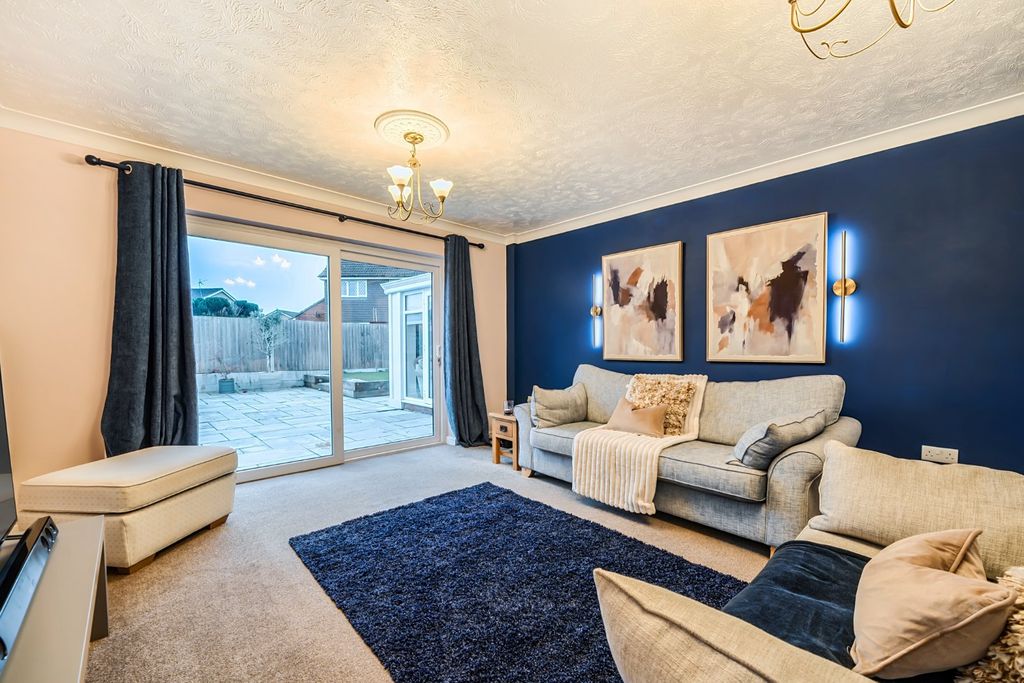 Property photo 2 of 25 Picture No. 20