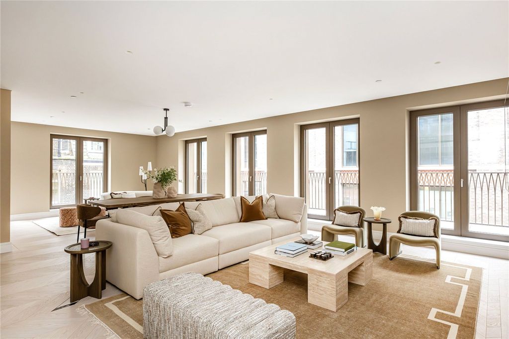 Property photo 1 of 13 Reception Room