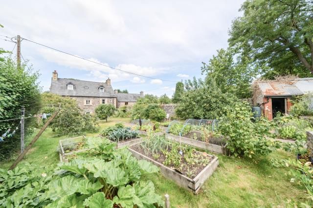 Property photo 2 of 28 Rear Garden