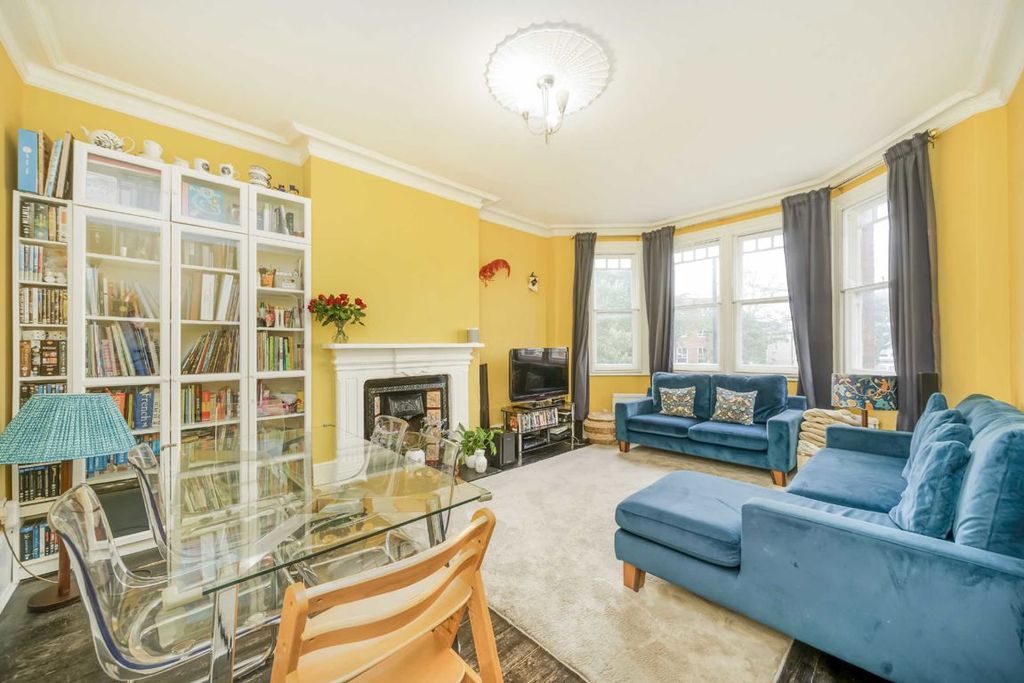 Property photo 2 of 5