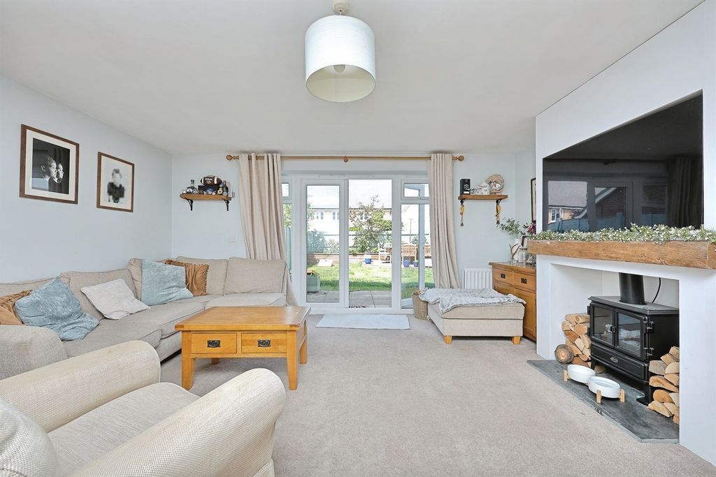 Property photo 3 of 14