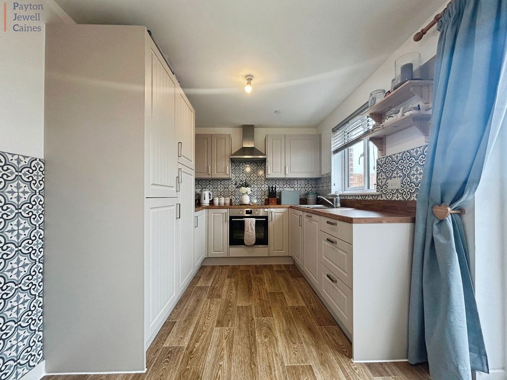 Property photo 2 of 14 Not Specified