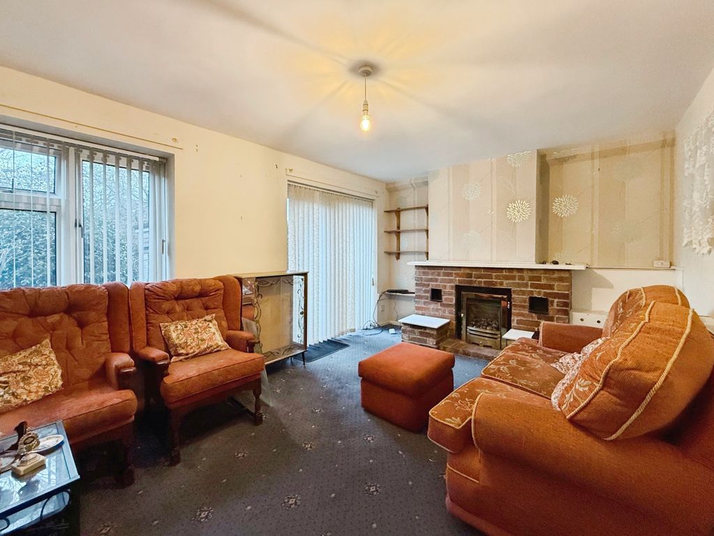 Property photo 2 of 11 Lounge / Diner