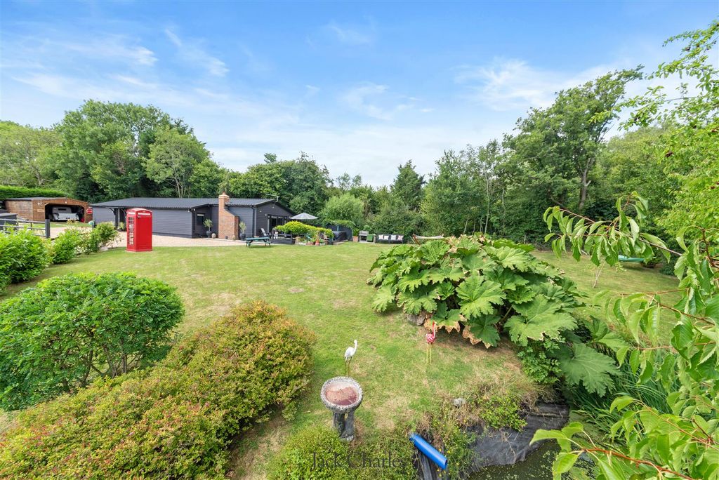 Property photo 1 of 34 Curtis Stables 36.Jpg
