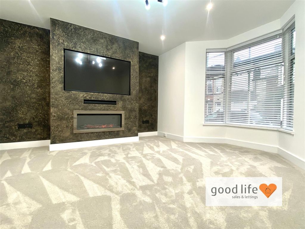 Property photo 1 of 32 20260212_145929857_Ios14Chatsworthstreet.Jpg