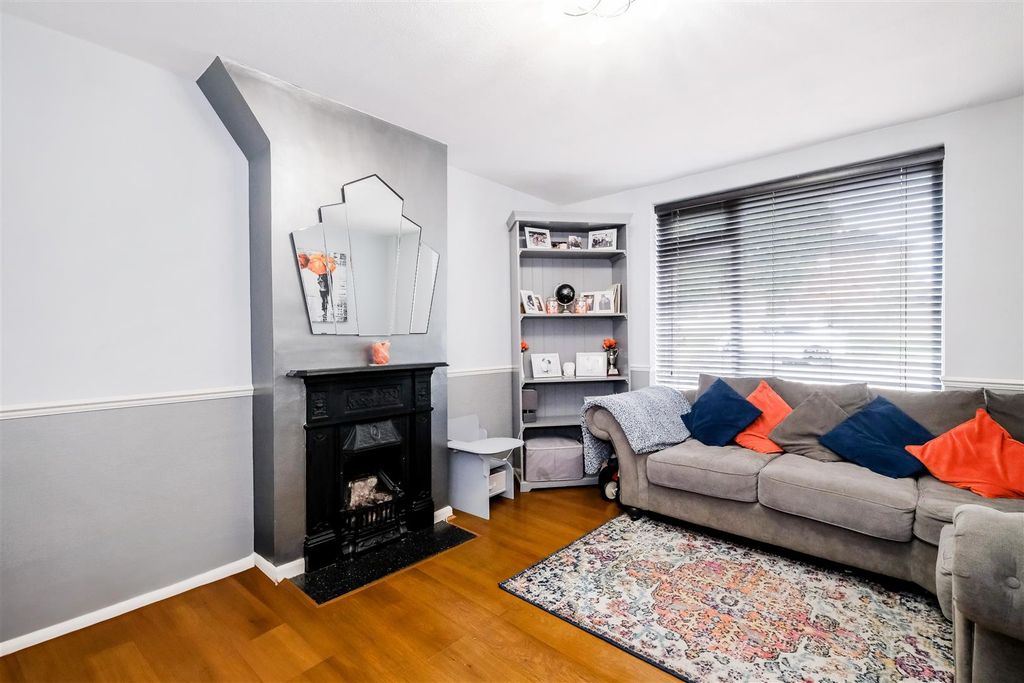 Property photo 3 of 22