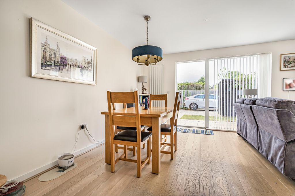 Property photo 3 of 24 1281683