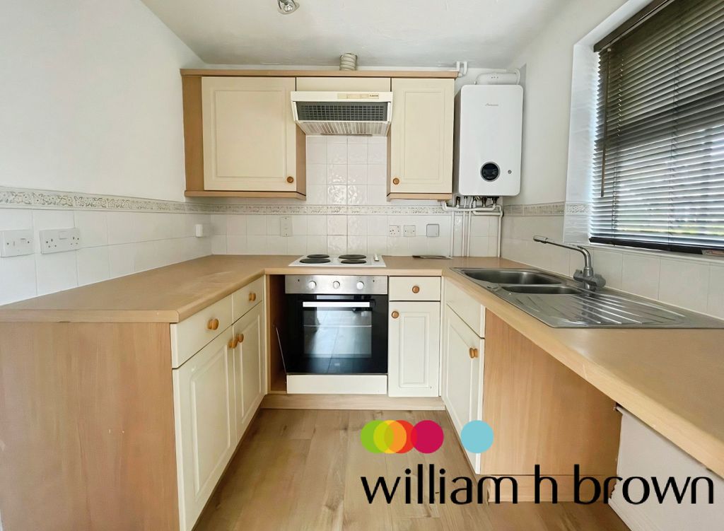 Property photo 2 of 7 Kitchen