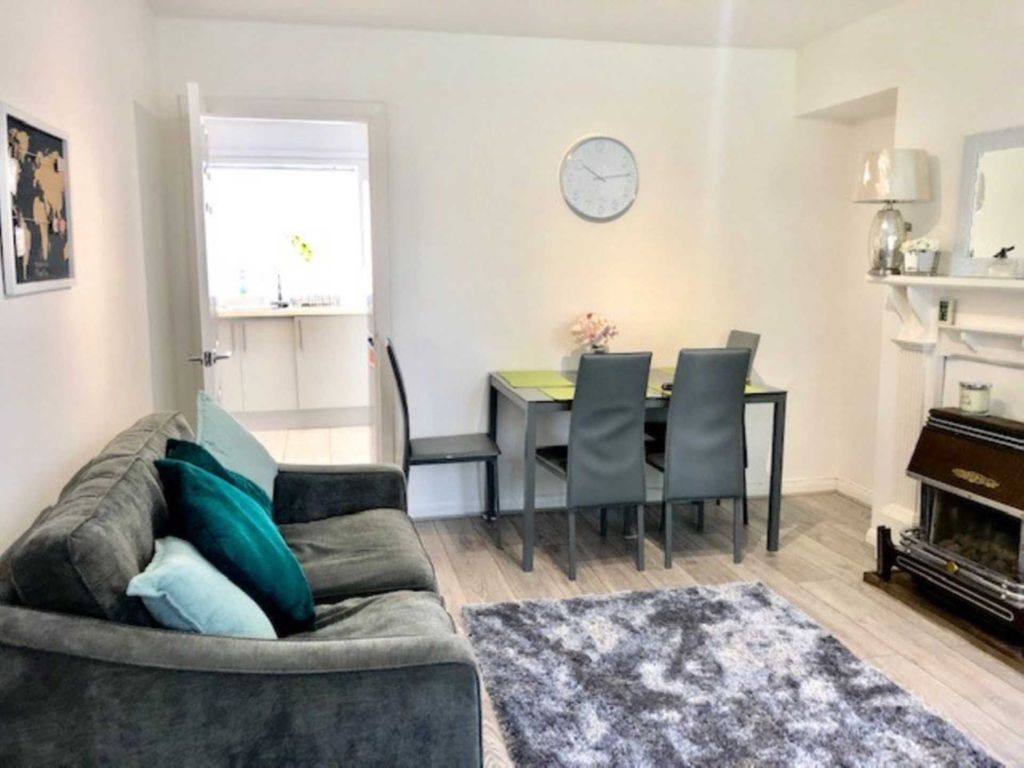 Property photo 3 of 14