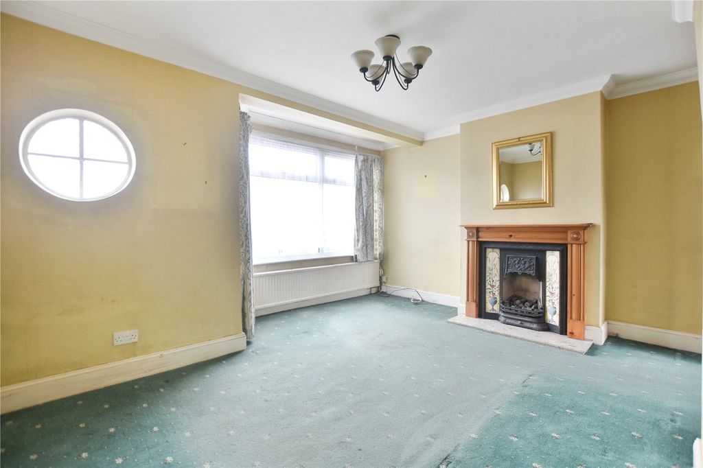 Property photo 3 of 15 Living Room