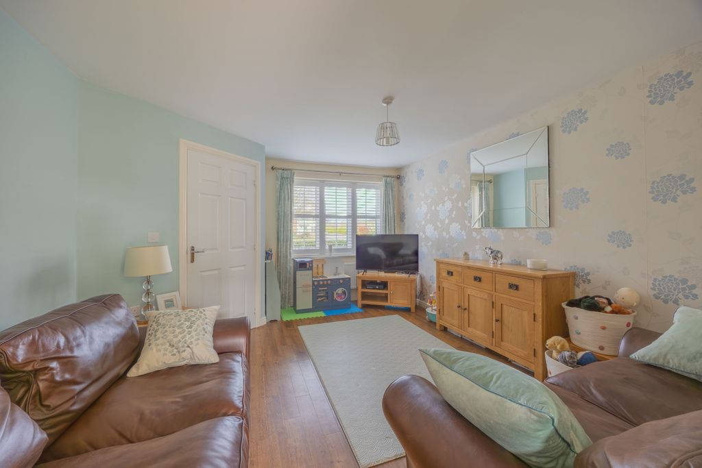 Property photo 2 of 16 Ewemove Taunton Hardys Road (1)