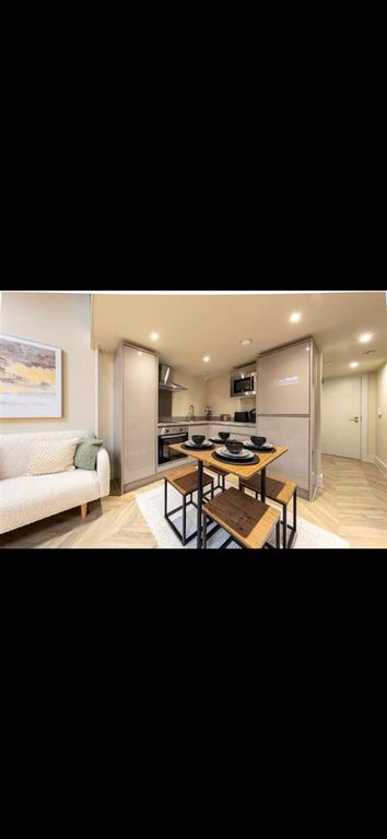 Property photo 2 of 13 880528B5-4686-4B3A-81Ed-A04F885c77d6.Jpeg