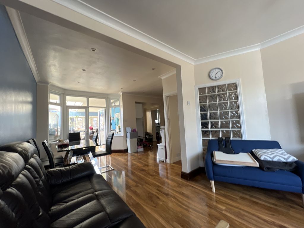 Property photo 2 of 23 Gallery