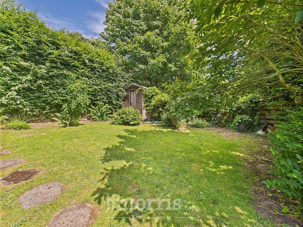 Property photo 3 of 33 Externally