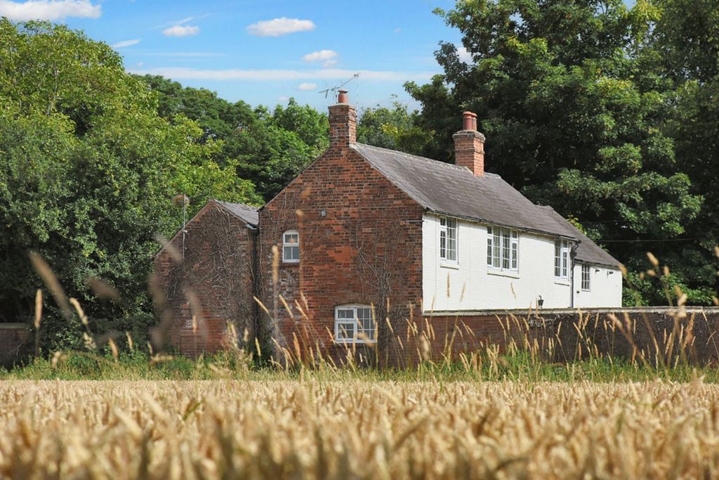 Property photo 1 of 11 Adjacent To Farmland