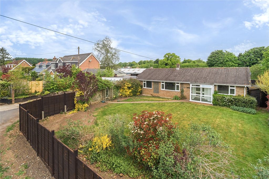 Property photo 1 of 16 Picture No. 23