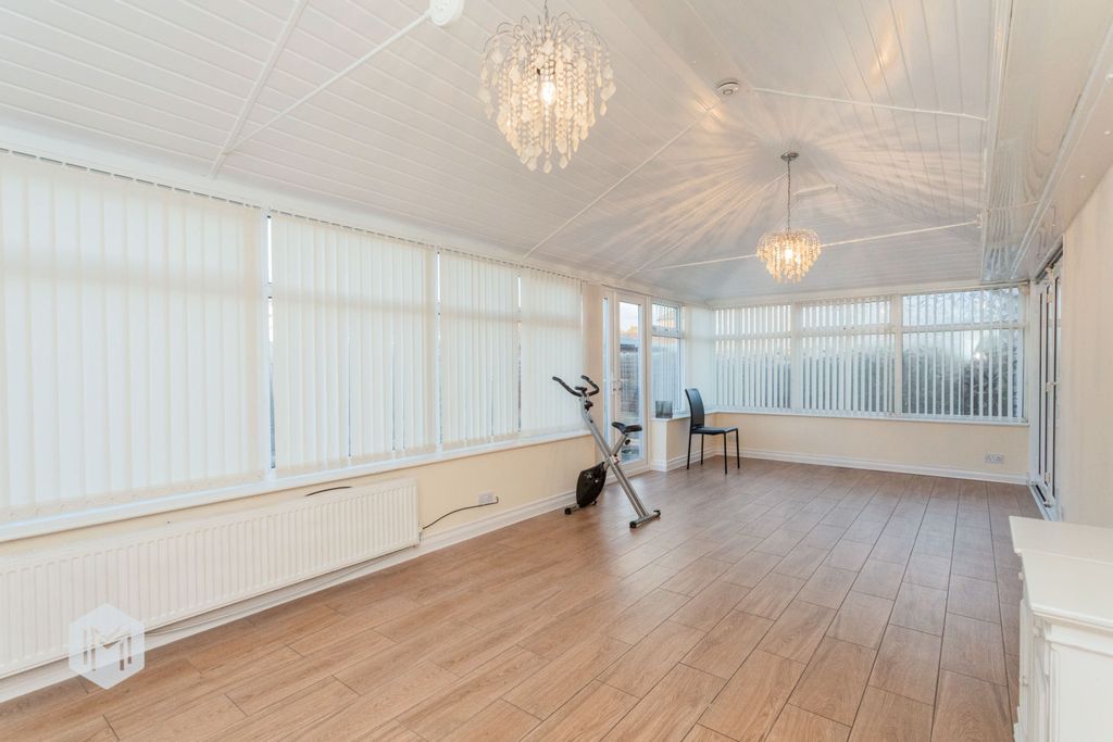 Property photo 3 of 15 Picture No. 10