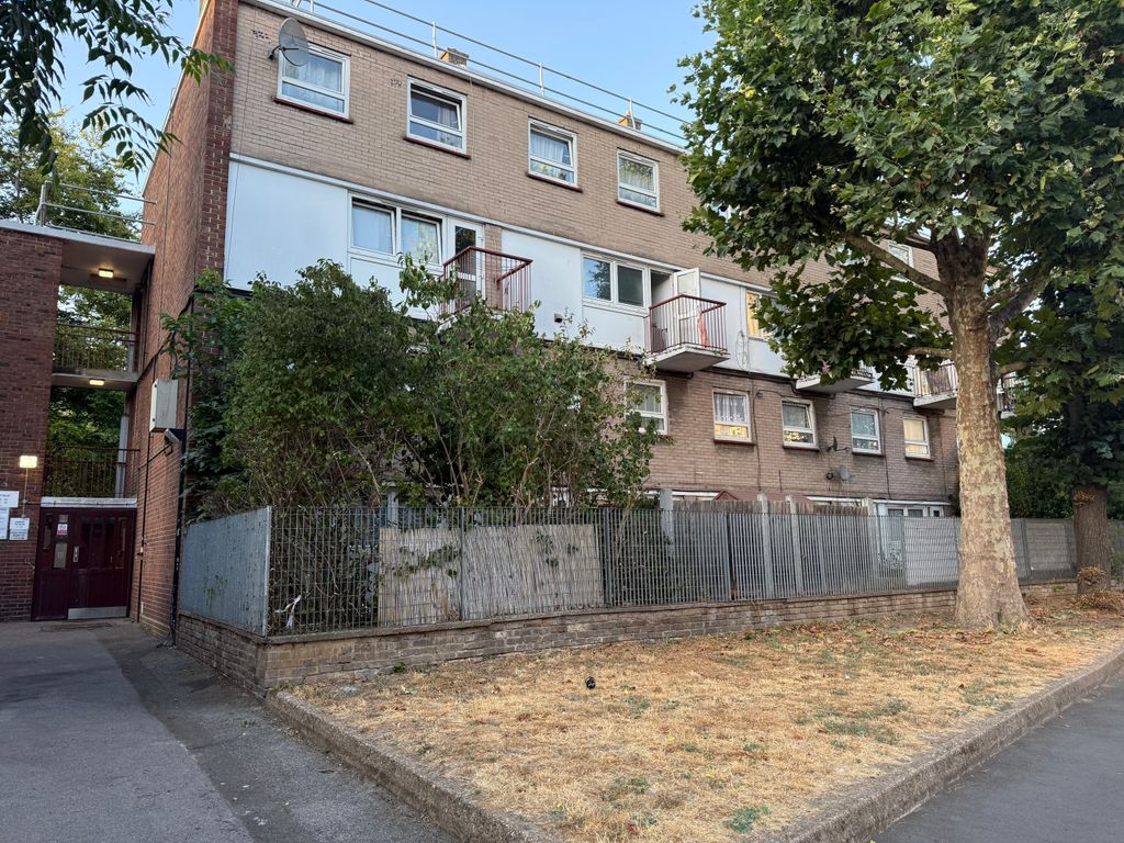 Property photo 2 of 3