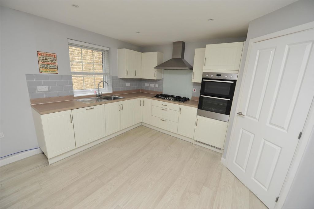 Property photo 2 of 17 Kitchen Area.Jpg