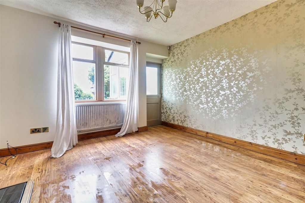 Property photo 3 of 15 Picture No. 13