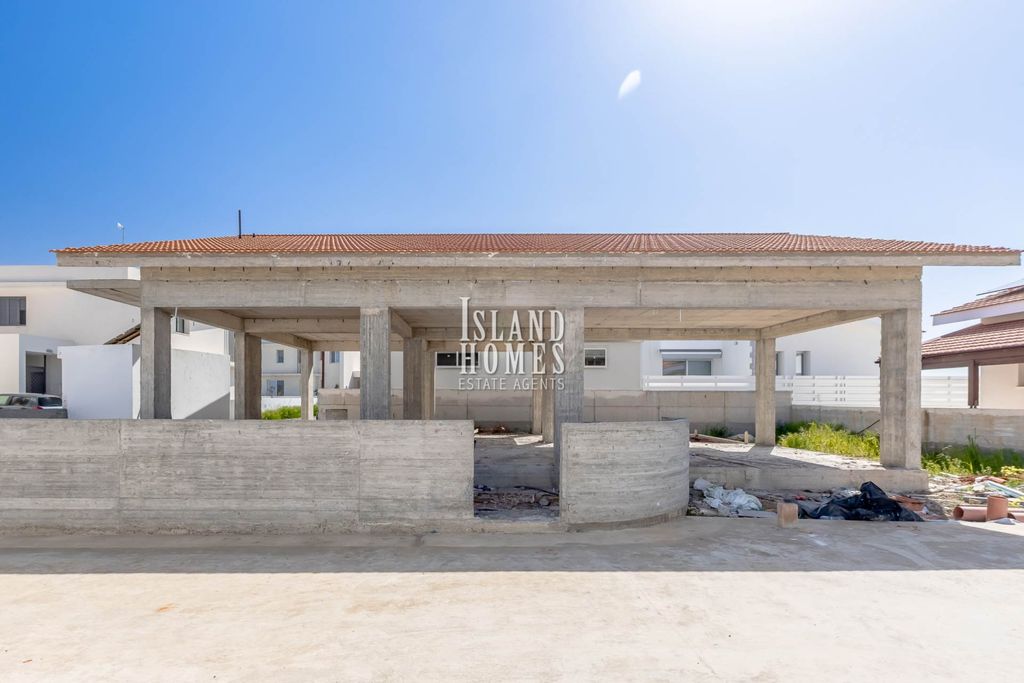 Property photo 2 of 24