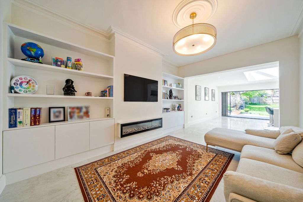 Property photo 3 of 17 1449337-8-69F0E9B...