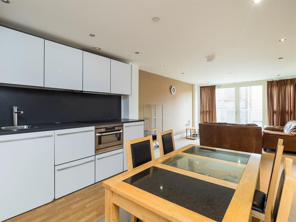 Property photo 3 of 7 Kitchen