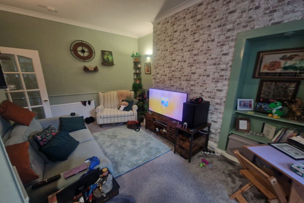 Property photo 2 of 9