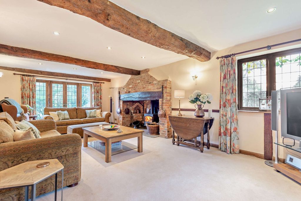 Property photo 3 of 20 Drawing Room