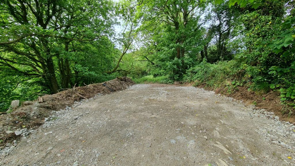 Property photo 3 of 4