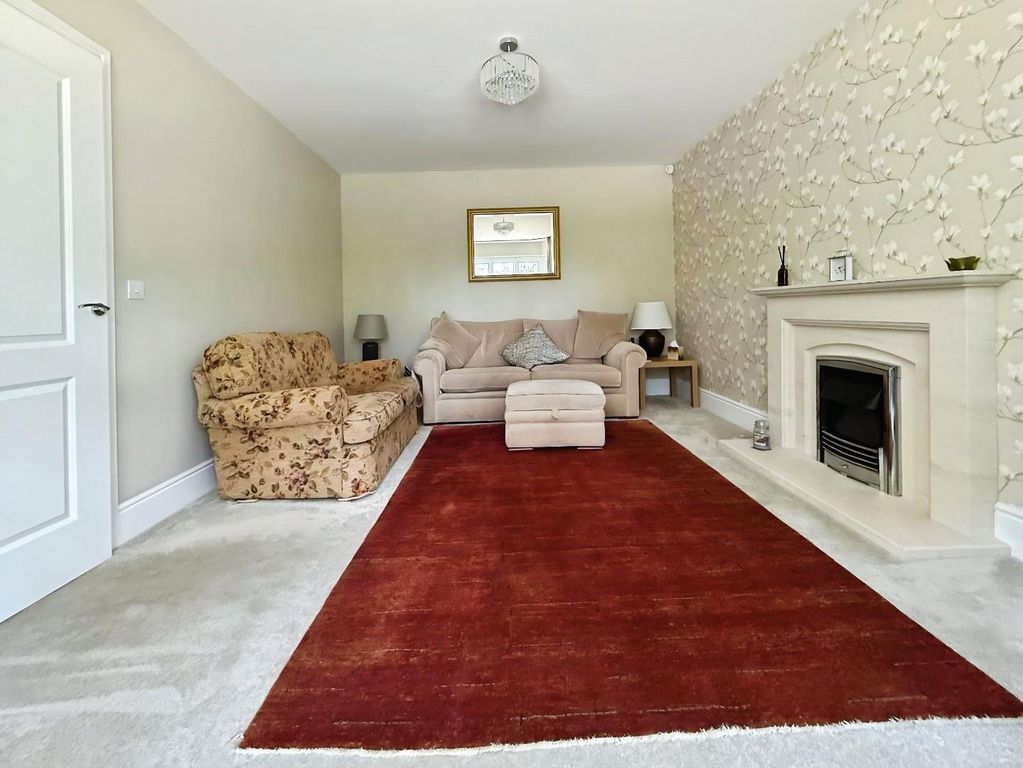 Property photo 3 of 24 927d6F58-24B84d5F-F372-4dc2-Bb3F-Ca21A3ba0Bef.Jpg