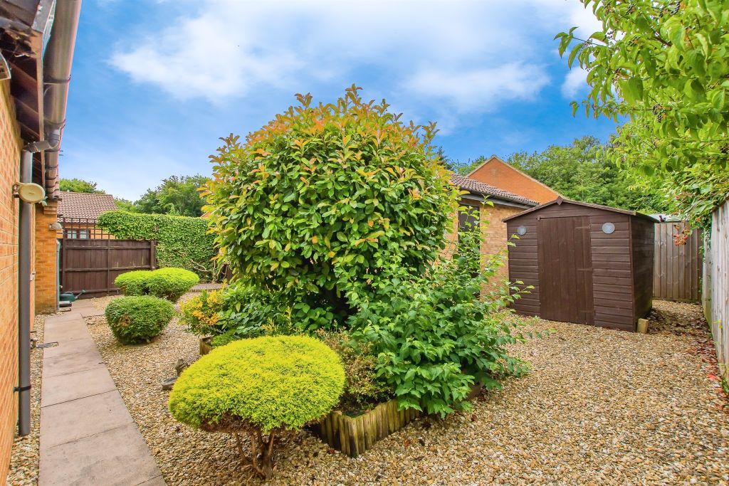 Property photo 2 of 30