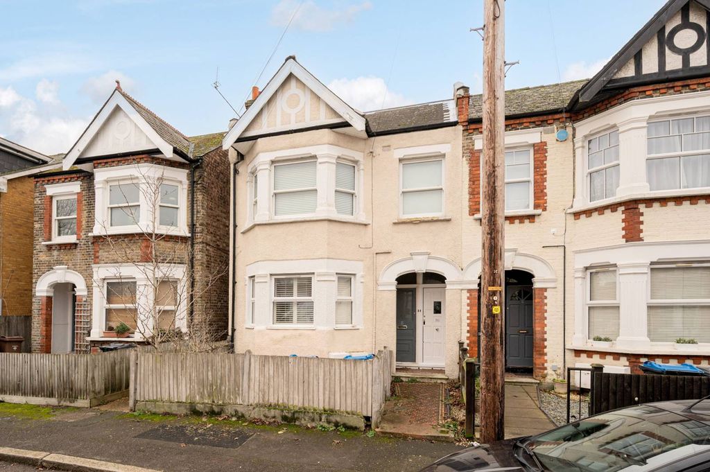 Property photo 2 of 13